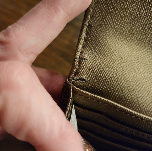 MICHAEL KORS Tri Fold Wallet - Picture 11 of 11